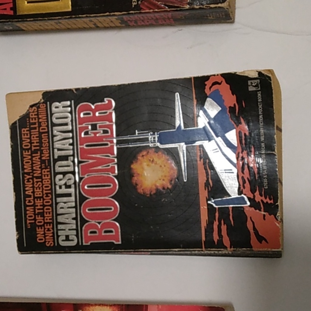 Bundle Books - Picture 3 of 7